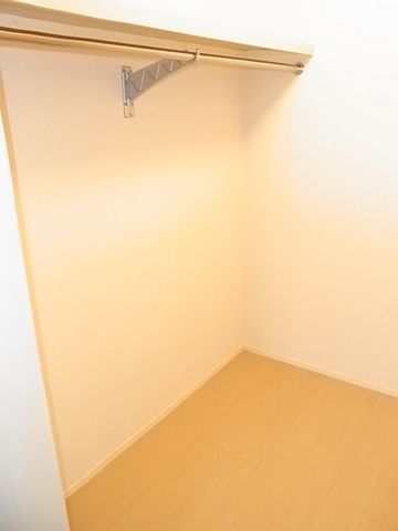 収納　ウォークインクローゼット