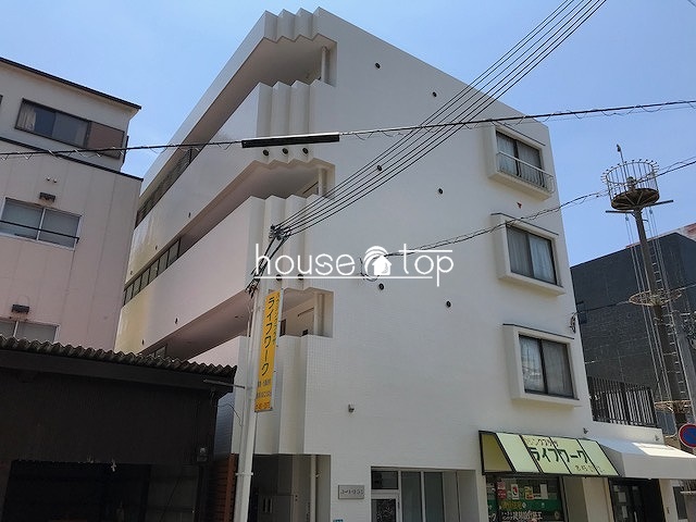 建物外観　ＲＣ造のオートロック付きのマンションです