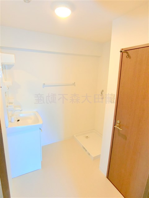 洗面設備　洗面脱衣所　独立洗面台　洗濯機置き場