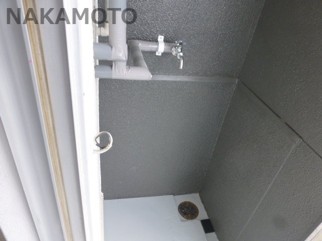 その他設備　ランドリースペースはベランダにあります♪ その分お部屋が広く