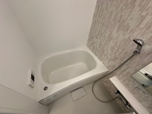 バス・シャワールーム　写真は内装済み別号室