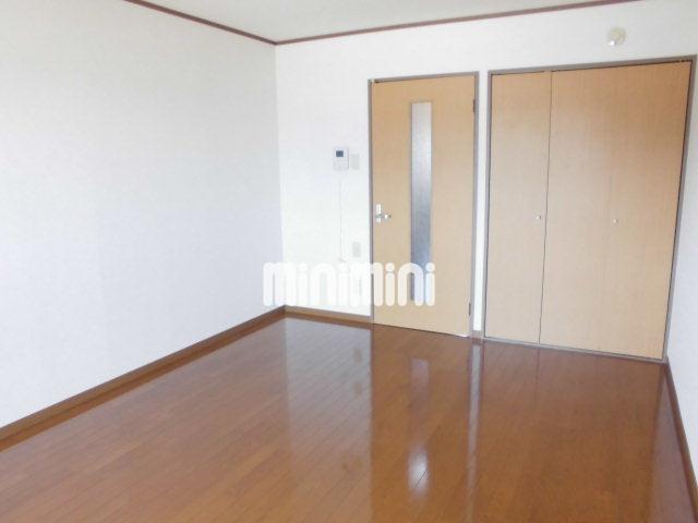 居室・リビング　明るいお部屋です