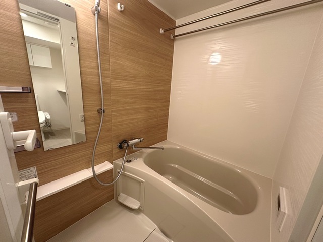 バス・シャワールーム　※写真は同タイプ住戸です。