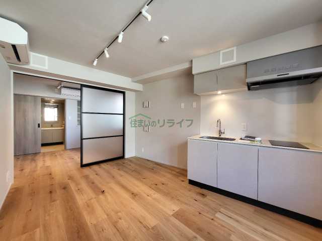 居室・リビング　別部屋参考写真となります。