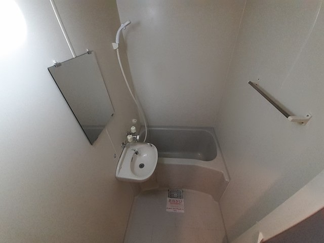 バス・シャワールーム　別号室イメージ