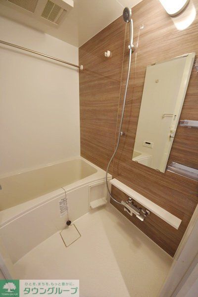 バス・シャワールーム　洗面