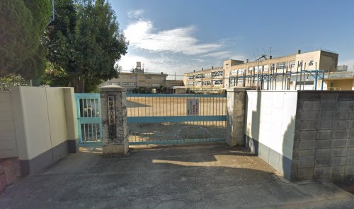 小学校　松原市立天美小学校（小学校）まで525m