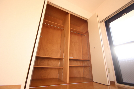 収納　※別部屋の写真です