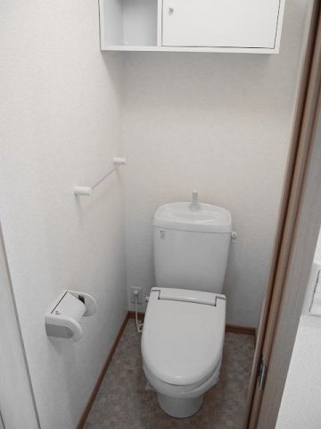 トイレ　清潔感のあるトイレです