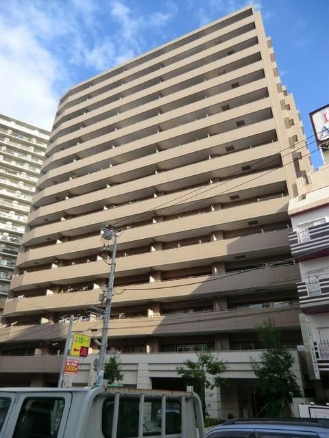 建物外観　通勤買い物便利な立地です