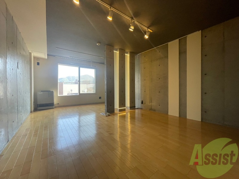 居室・リビング　広くてキレイなＬＤＫが広がっていて、充実した生活が送れそう。