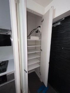 玄関　※別部屋参考写真となります。