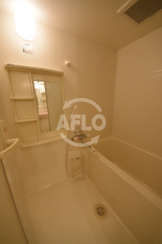 バス・シャワールーム　エスタブレ南森町　浴室