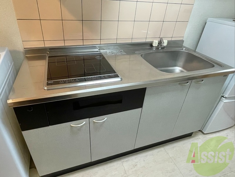 キッチン　キッチンは調理スペースも広くＩＨで使いやすいです