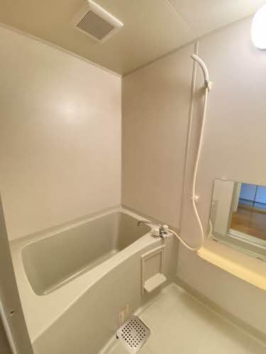 バス・シャワールーム　浴室