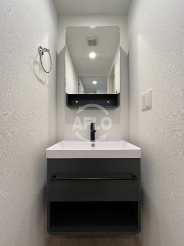 洗面設備　セレニテ日本橋ミラク　独立洗面台