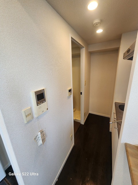 ロビー　※過去退去時のお写真です