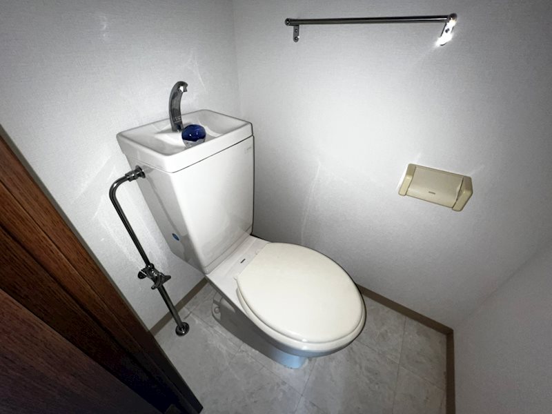 トイレ　シンプルで使いやすいトイレです