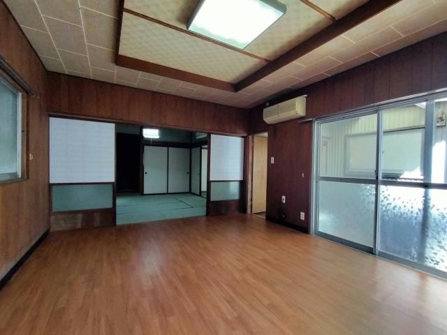 居室・リビング　リビング