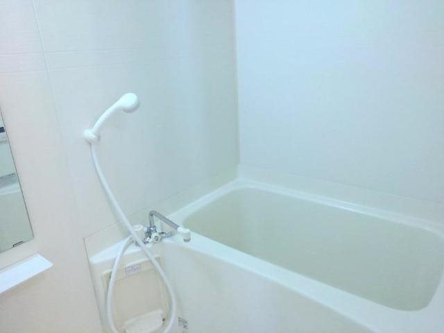 バス・シャワールーム　追い焚き機能付きバス