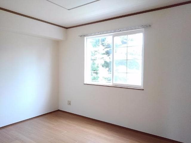 その他部屋・スペース　洋室6帖