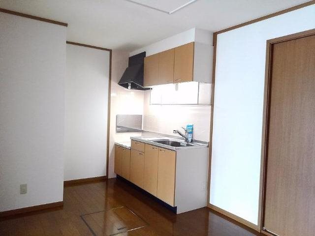 キッチン　ダイニングキッチン