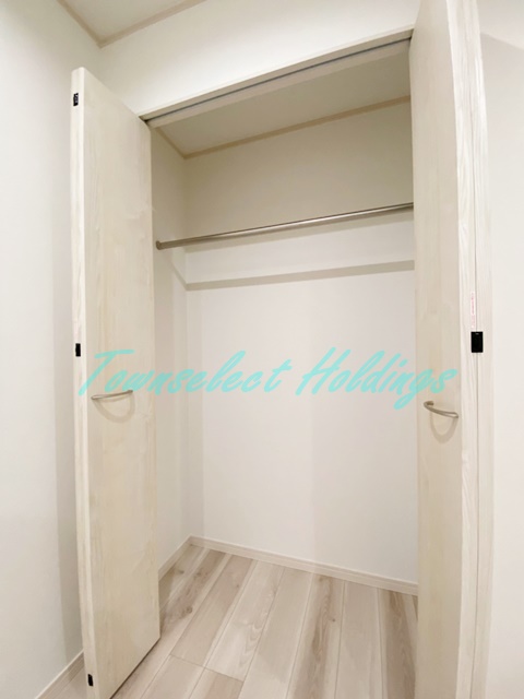 収納　ポール付きで使い勝手の良いクローゼット♪