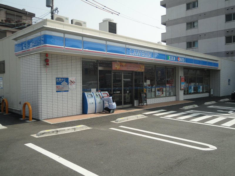コンビニ　【ローソン戸畑旭町店】（コンビニ）まで306m