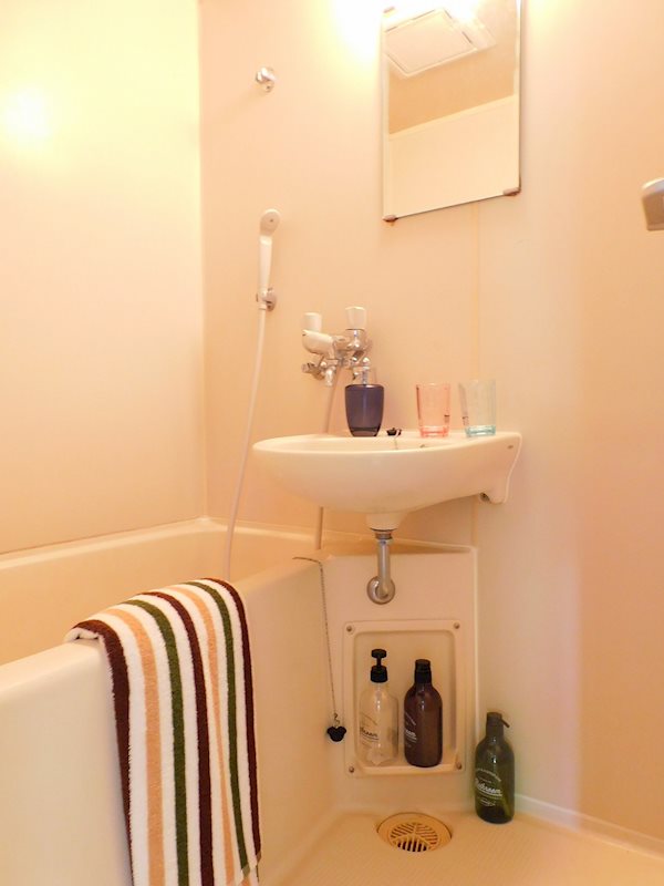 バス・シャワールーム　別号室参考写真となります。