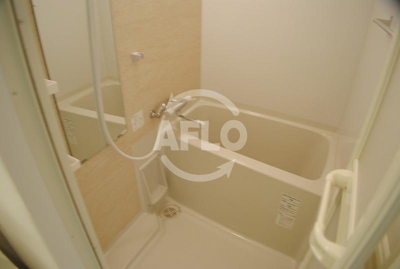 バス・シャワールーム　アーバンパーク難波　浴室