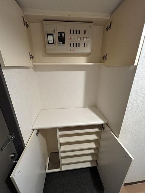 玄関　キッチン