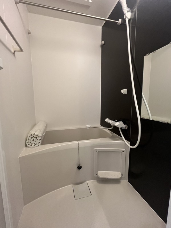 バス・シャワールーム　雨の日でも安心の浴室乾燥機付きです♪