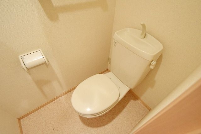 トイレ　★清潔感のあるトイレです★