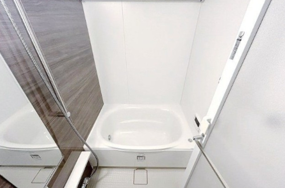 バス・シャワールーム　※別部屋参考写真