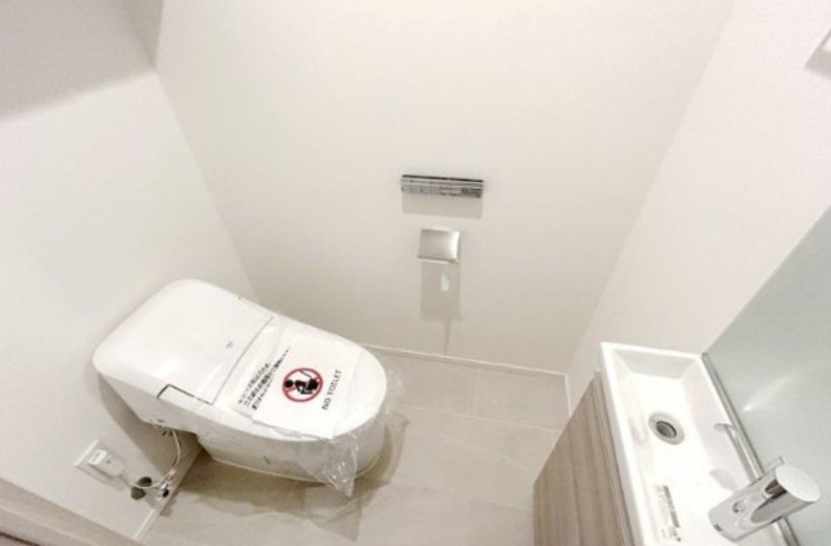 トイレ　※別部屋参考写真