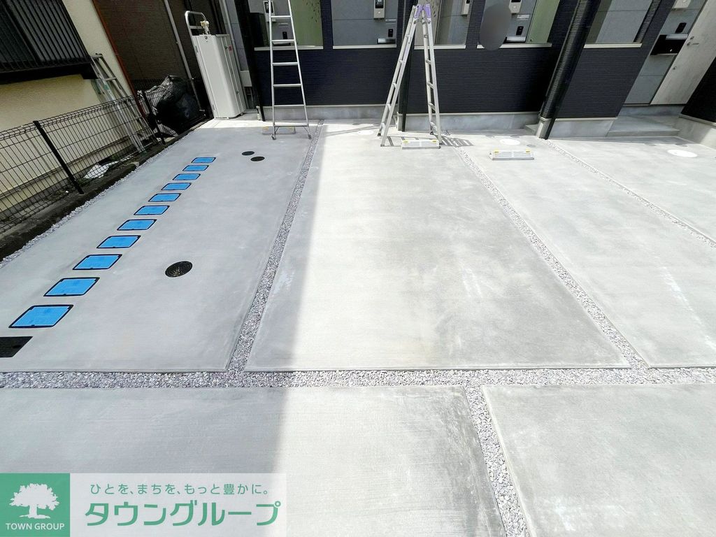 駐車場　駐車場