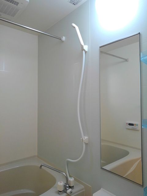 バス・シャワールーム　バス