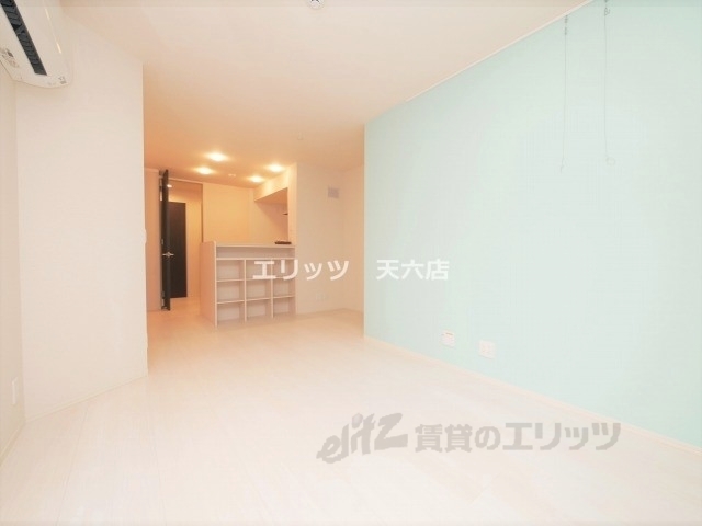 居室・リビング　リビング