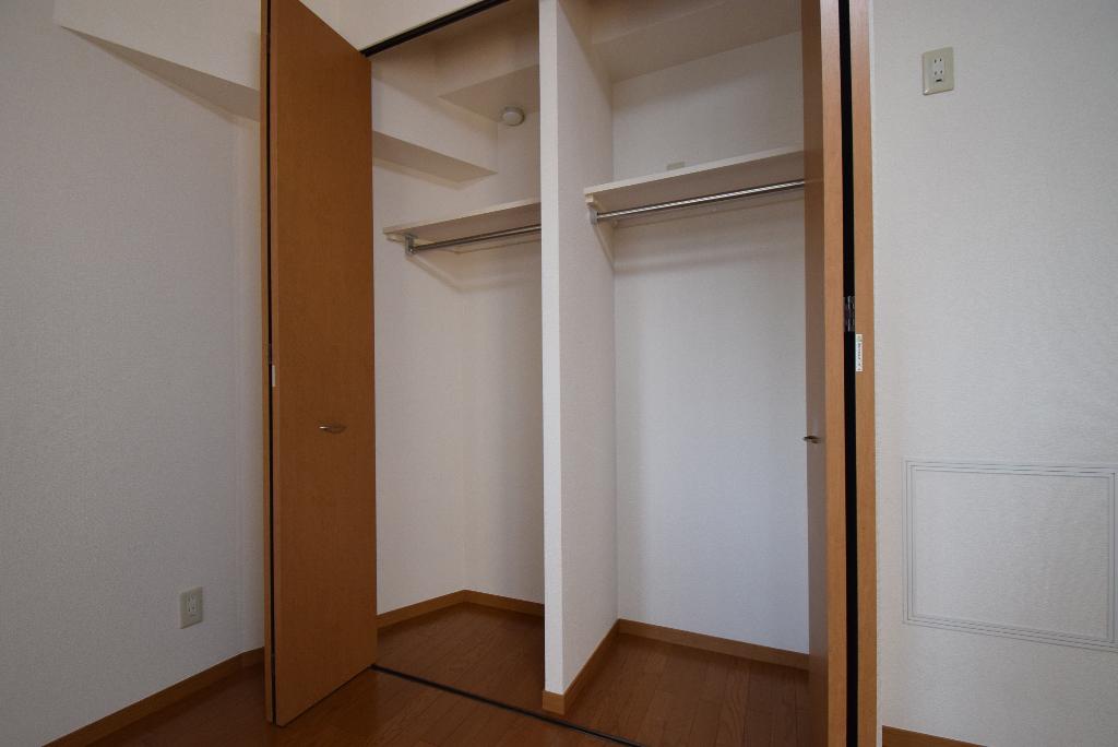 収納　クローゼット