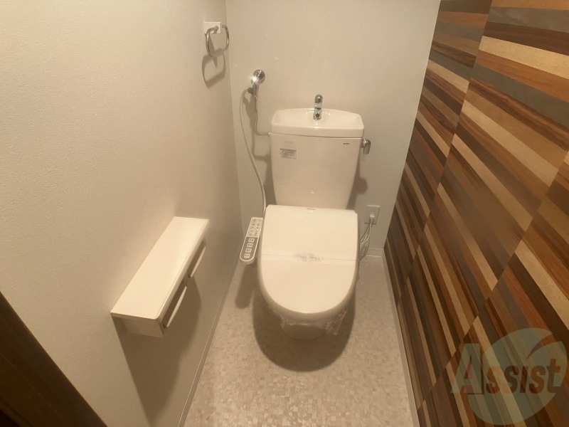 トイレ　こちらはトイレです。清潔感があり、安心して使用できます。