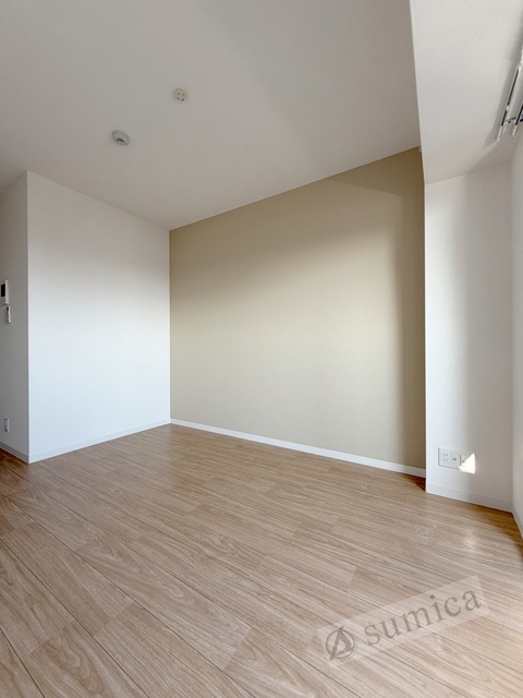 その他部屋・スペース　アクセントクロスがオシャレを演出♪