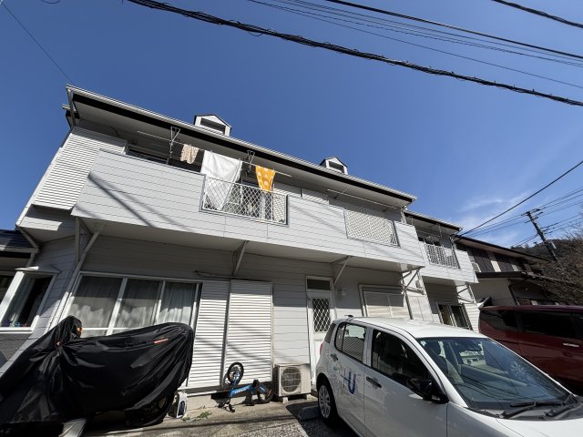 建物外観　全3世帯のテラスハウスです