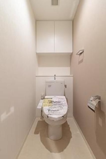 トイレ　※写真は同タイプ住戸です。