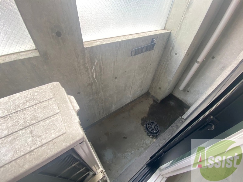 バルコニー　バルコニーです。洗濯物を干したり一息ついたりできますね！