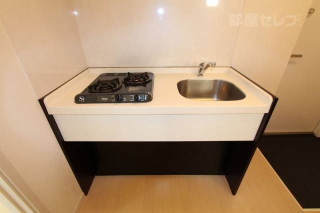 キッチン　今晩のおかずは何にしましょうか　※２０２号室の写真です