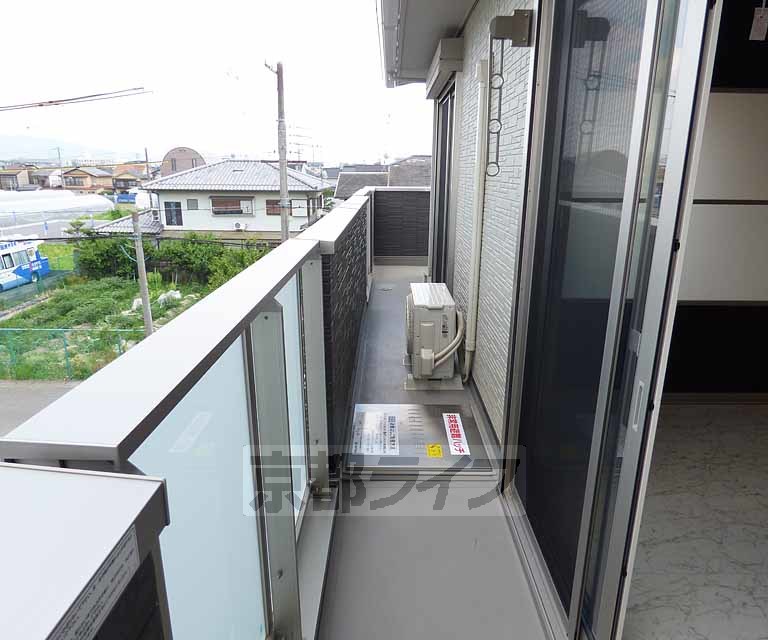 バルコニー　広々としたバルコニーです。