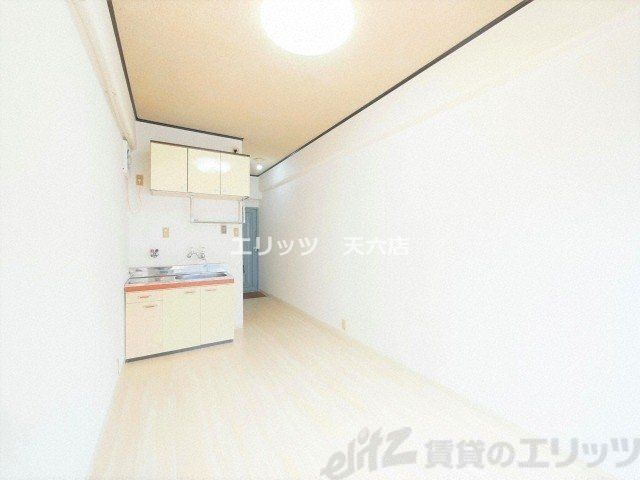 居室・リビング　収納