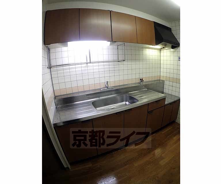 キッチン　広々としたキッチンです。