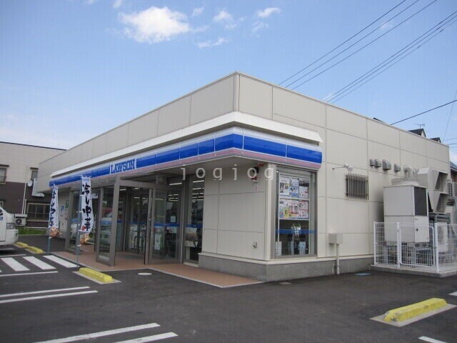 コンビニ　ローソン青森三内沢部店（コンビニ）まで721m
