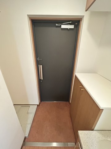 玄関　収納もある玄関です